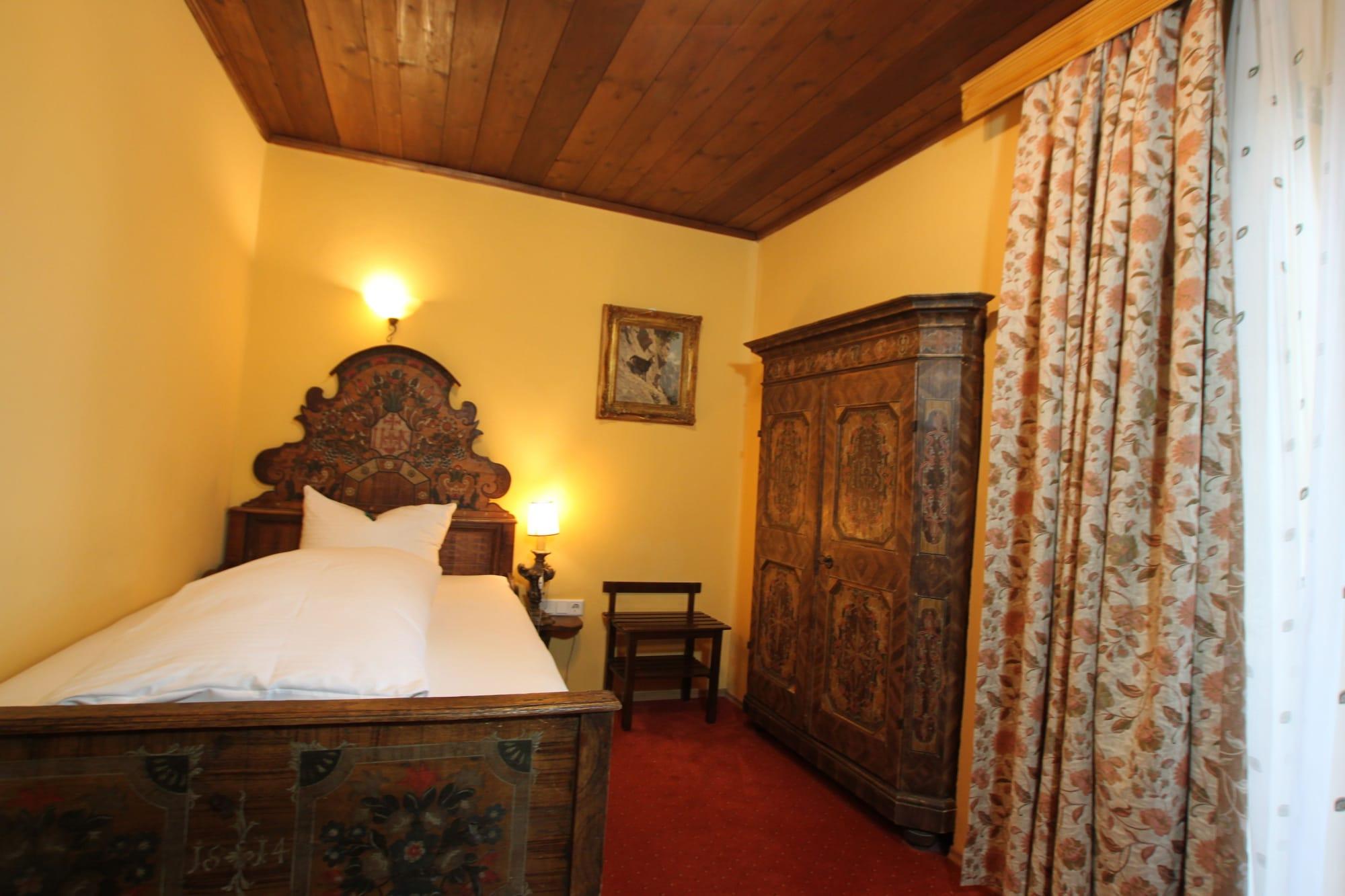 แอตลาส แกรนด์ โฮเต็ล Hotel การ์มิช-พาร์เทนเคียร์เชน ภายนอก รูปภาพ