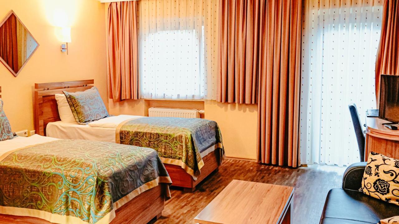 แอตลาส แกรนด์ โฮเต็ล Hotel การ์มิช-พาร์เทนเคียร์เชน ภายนอก รูปภาพ